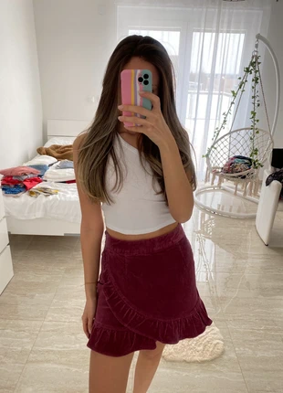 Rock von BikBok, marke: Bik Bok, zustand: Neu, mit Etikett, größe: XS / 34 / 6, 10,00 €, 11,20 € inklusive Vinted-Käuferschutz