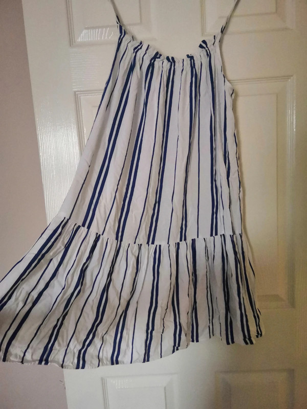 H and m hotsell blue and white dress