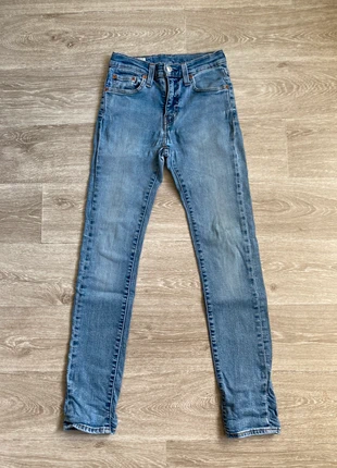Jean ‘Levis’ bleu, merk: Levi's, staat: Goed, maat: XS, € 4,00, € 4,90 inclusief Kopersbescherming