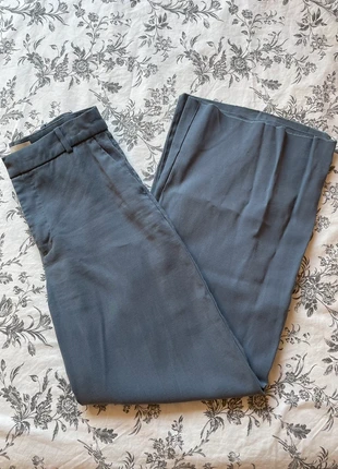 Pantalon bleu fluide, merk: H&M, staat: Heel goed, maat: XS / 34 / 6, € 7,00, € 8,05 inclusief Kopersbescherming