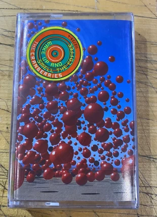 The Cranberries wake up and smell the coffee cassetta musicassetta nuova, état: Neuf avec étiquette, 12,90 €, 14,25 € Protection acheteurs incluse
