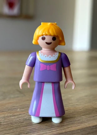 Figurine Playmobil fillette princesse blonde, marque: Playmobil, état: Très bon état, taille: Taille unique, 2,00 €, 2,80 € Protection acheteurs incluse