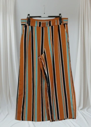 Pantaloni stile culot palazzo Zara TRF Collection taglia XL, marque: Zara, état: Très bon état, taille: XL / 42 / 14, 9,99 €, 11,19 € Protection acheteurs incluse