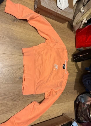 Pull court Nike femme, marque: Nike, état: Très bon état, taille: S / 36 / 8, 10,00 €, 11,20 € Protection acheteurs incluse