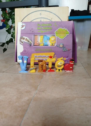 Coffret figurines Alphas, marca: Editions Récréalire, estado: Muy bueno, tamaño: 3 años / 98 cm, 28,00 €, 30,10 € Protección al comprador incluida