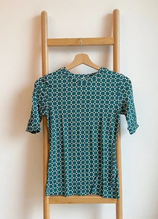 T-shirt imprimé H&M, marke: H&M, zustand: Sehr gut, größe: XS / 34 / 6, 5,00 €, 5,95 € inklusive Vinted-Käuferschutz