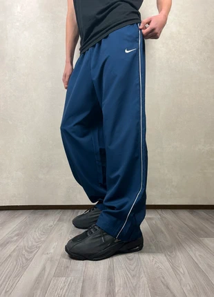 Exclusive parachute Trackpant Nike swoosh Brodé Nylon Blue | XL, marque: Nike, état: Très bon état, taille: XL, 29,00 €, 31,15 € Protection acheteurs incluse