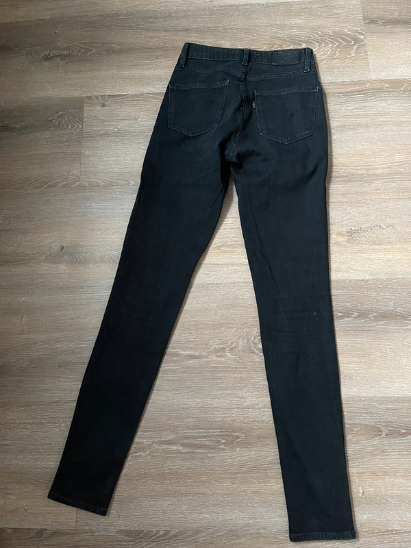 high rise skinny Levi w 24 L 30 3