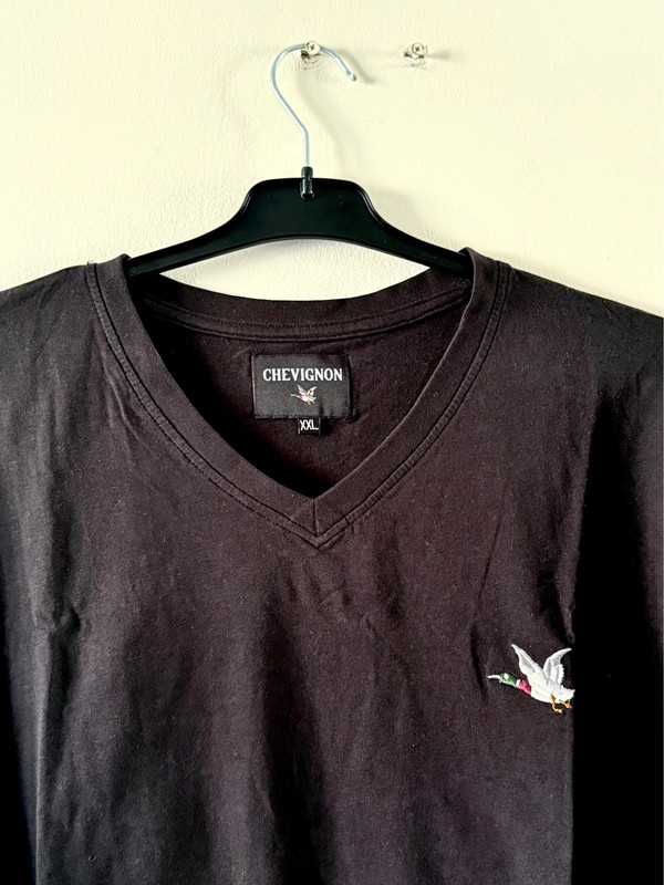 T-shirt à col V Chevignon - photo numéro 3