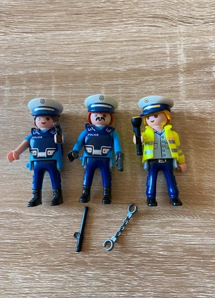 Lot playmobils policier et accessoires, brand: Playmobil, condition: Very good, size: Preemie, up to 44cm, €3.00, €3.85 includes Buyer Protection