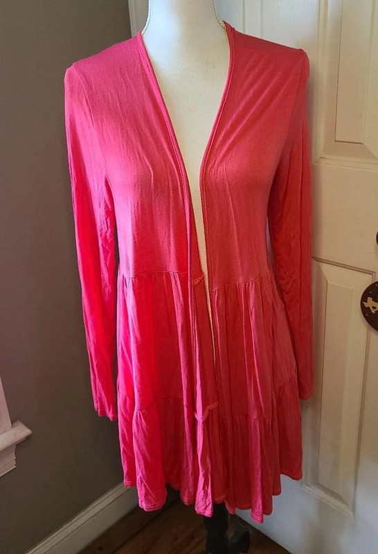 Realize Pink Tiered Long Sleeve cardigan Size XL 1