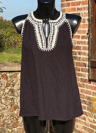 🖤 Top noir à broderies blanches – T36, état: Très bon état, taille: S / 36 / 8, 2,00 €, 2,80 € Protection acheteurs incluse