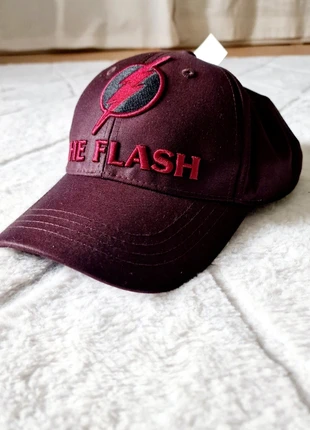 The Flash cap nieuw, merk: six flags, staat: Nieuw met prijskaartje, maat: Universele maat, € 10,00, € 11,20 inclusief Kopersbescherming