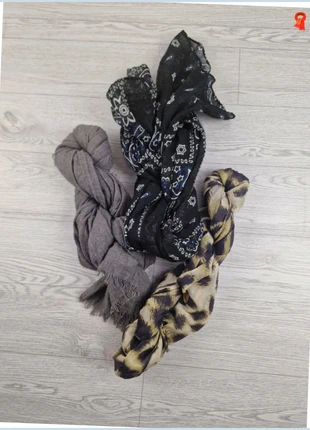 Écharpe en lots de 3 En parfait état, brand: sans marque, condition: Very good, size: One size, €12.00, €13.30 includes Buyer Protection