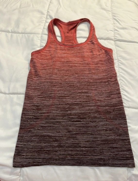 tank top Pink ombre Lululemon tank top, size 4 1