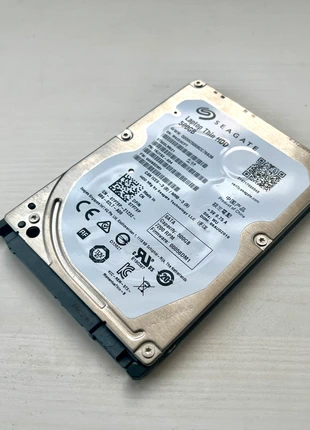 Disque dur Seagate 2,5" 500 Go ST500LM021 – Testé et fonctionnel, marke: Seagate, zustand: Zufriedenstellend, 5,00 €, 5,95 € inklusive Vinted-Käuferschutz