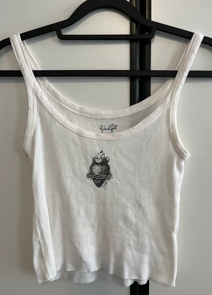 y2k graphic top brandy melville, marque: Brandy Melville, état: Très bon état, taille: Taille unique, 5,50 €, 6,48 € Protection acheteurs incluse