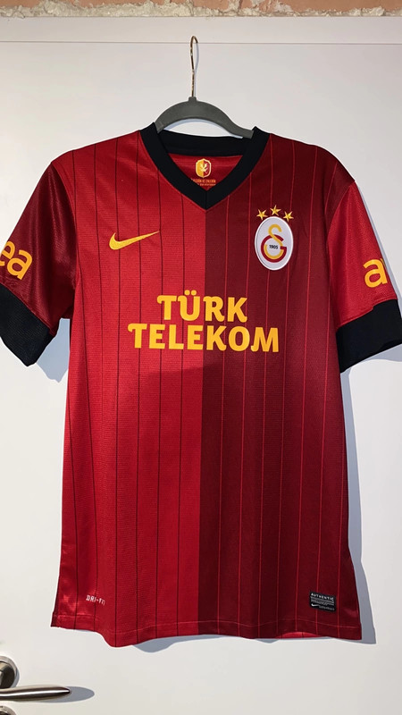 Galatasaray Trikot plus Schal