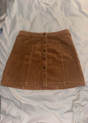 brown corduroy mini skirt, marque: Forever 21, état: Très bon état, taille: S / 36 / 8, 10,00 €, 11,20 € Protection acheteurs incluse
