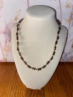 Twist Beaded Design Necklace 2