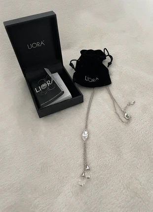 Collier élégant LIORA avec cristaux Swarovski, marque: Swarovski, état: Neuf sans étiquette, 10,00 €, 11,20 € Protection acheteurs incluse