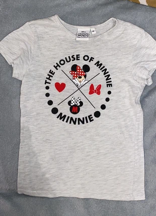 T-shirt minnie 8 ans , merk: Minnie, staat: Heel goed, maat: 8 jaar / 128 cm, € 1,00, € 1,75 inclusief Kopersbescherming