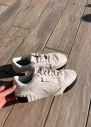 Chaussures blanche puma, marque: Puma, état: Très bon état, taille: 40.5, 20,00 €, 21,70 € Protection acheteurs incluse