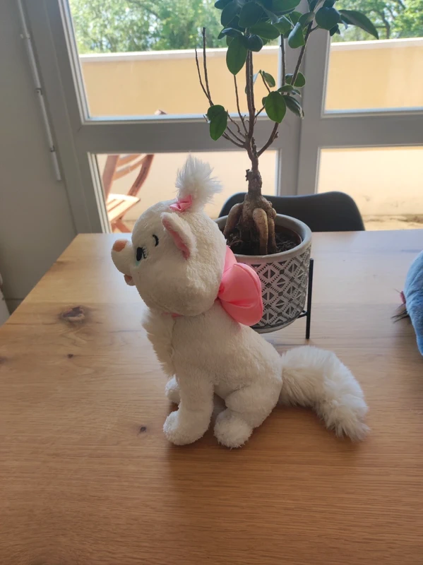 Belle peluche marie des aristochats