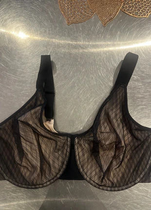 Soutien gorge Chantelle 105E, marque: Chantelle, état: Neuf avec étiquette, taille: 105E, 35,00 €, 37,45 € Protection acheteurs (Pro) incluse