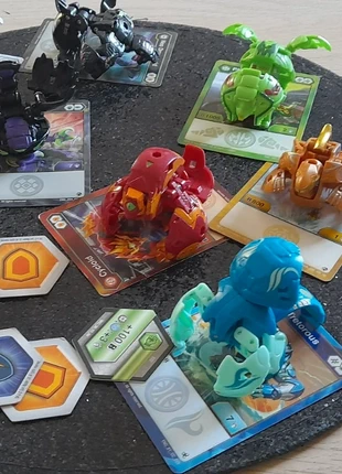 Bakugan (vendu à l'unité ou en lot), merk: Bakugan, staat: Heel goed, maat: Universeel, € 3,50, € 4,38 inclusief Kopersbescherming
