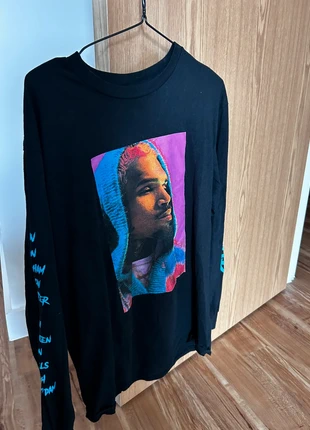 Chris brown 2023 tour merch, brand: Chris brown, condition: Very good, size: M / 10, £20.00, £21.70 includes Buyer Protection