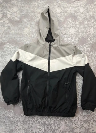 Veste à capuche KIABI - Taille 12A (152 cm / XXS) - Satisfaisant, merk: Kiabi, staat: Veelgebruikt, maat: 12 jaar / 152 cm, € 2,50, € 3,33 inclusief Kopersbescherming