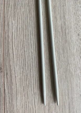 Setje breinaalden 5.5 mm, merk: Aero, staat: Goed, € 2,25, € 3,06 inclusief Kopersbescherming