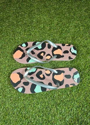 Tongs imprimé léopard multicolore Fashion – Taille 38, marca: Fashion, estado: Muito bom, tamanho: 38, €5.00, €5.95 inclui Proteção do Comprador Pro