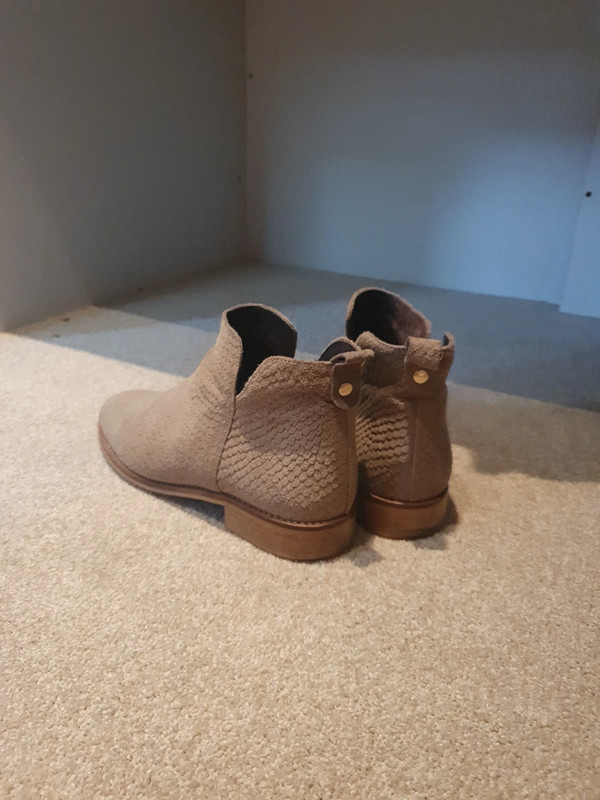 Kiomi clearance chelsea boots
