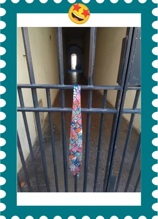 Cravate Féraud paris 100% soie, marque: Louis Féraud, état: Très bon état, 60,00 €, 63,70 € Protection acheteurs (Pro) incluse