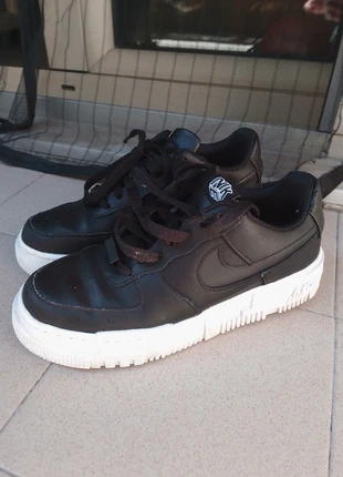 sneakers Nike, marke: Nike, zustand: Gut, größe: 38.5, 12,00 €, 13,30 € inklusive Vinted-Käuferschutz