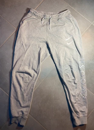 jogging nike gris, marca: Nike, estado: Muy bueno, tamaño: S, 10,00 €, 11,20 € Protección al comprador incluida