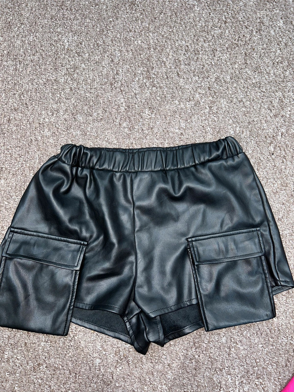 Faux leather shorts with pockets