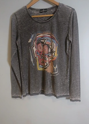 Haut gris Jean Michel Basquiat, marca: Jean-Michel Basquiat, estado: Muito bom, tamanho: S, €50.00, €53.20 inclui Proteção do Comprador