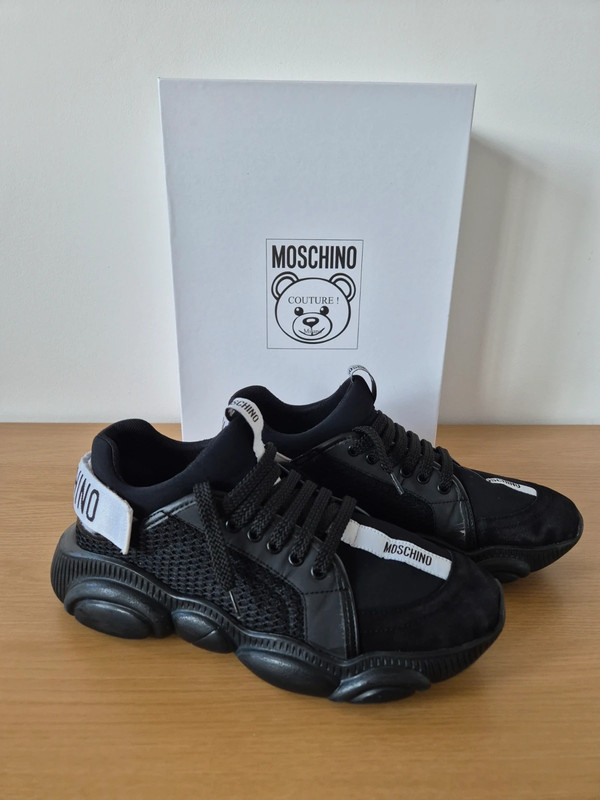 Moschino chaussure sales