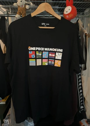 Uniqlo x One Piece Wanokuni shirt, merk: Uniqlo, staat: Heel goed, maat: XL, € 15,00, € 16,45 inclusief Kopersbescherming