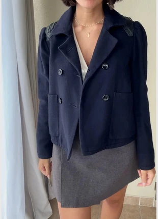 Manteau court Maje 38 bon état, merk: Maje, staat: Goed, maat: M / 38 / 10, € 58,00, € 61,60 inclusief Kopersbescherming