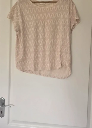 H&M Medium top, brand: H&M, condition: Good, size: M / 38 / 10, €1.00, €1.75 includes Buyer Protection