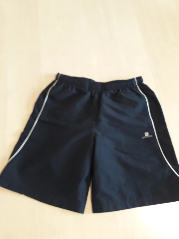 Short sport Décathlon 12 ans 1