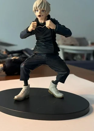 Toge figuur Jujutsu kaisen, merk: Jujutsu Kaisen, staat: Goed, maat: Prematuur, tot 44 cm, € 10,00, € 11,20 inclusief Kopersbescherming
