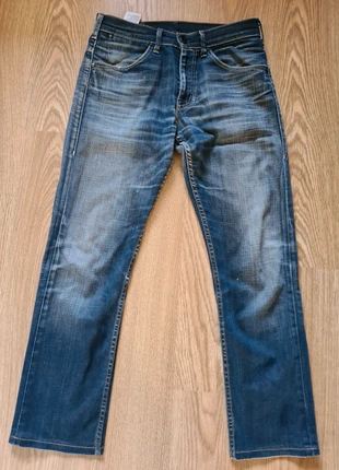 Jeans Levi's Tasche Bottoni Zip Passanti Cintura, marca: Levi's, estado: Muy bueno, tamaño: M, 6,99 €, 8,04 € Protección al comprador incluida