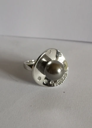Bague argent 925 contemporaine perle grise & zirconiums Taille 53, marke: non signé, zustand: Sehr gut, größe: 53.1 mm / 16.9 mm Ø, 35,00 €, 37,45 € inklusive Vinted-Käuferschutz