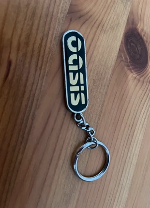 oasis keyring early 2000s vintage, brand: Oasis, condition: Very good, £23.00, £24.85 includes Buyer Protection