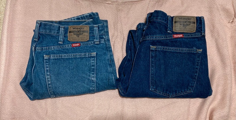 Men’s Wrangler Blue Jeans 34x29 (2 Pairs) 1